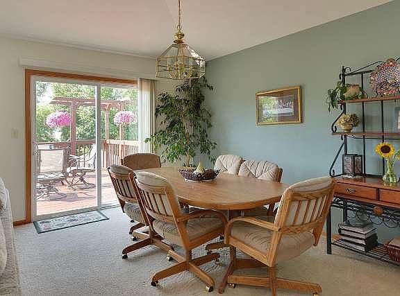 4th image of 861 Algoma Dr