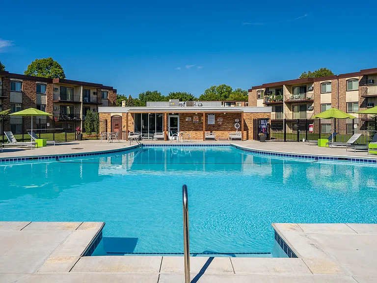 Sumter Green Apartments — Photo 8