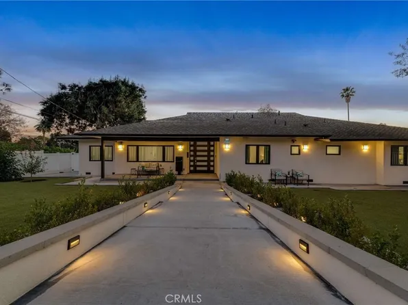 3890 Shadow Grove Rd, Pasadena, CA 91107