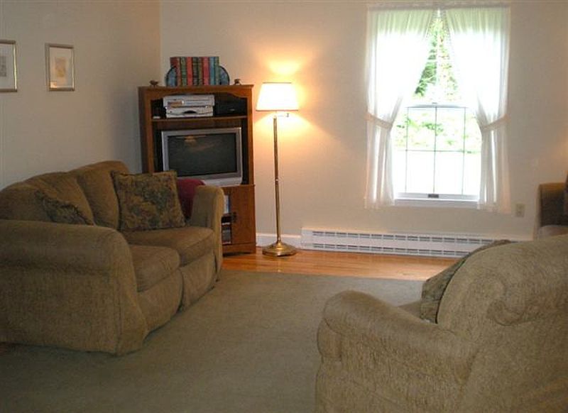 3rd image of 5030 JOCKEY Street