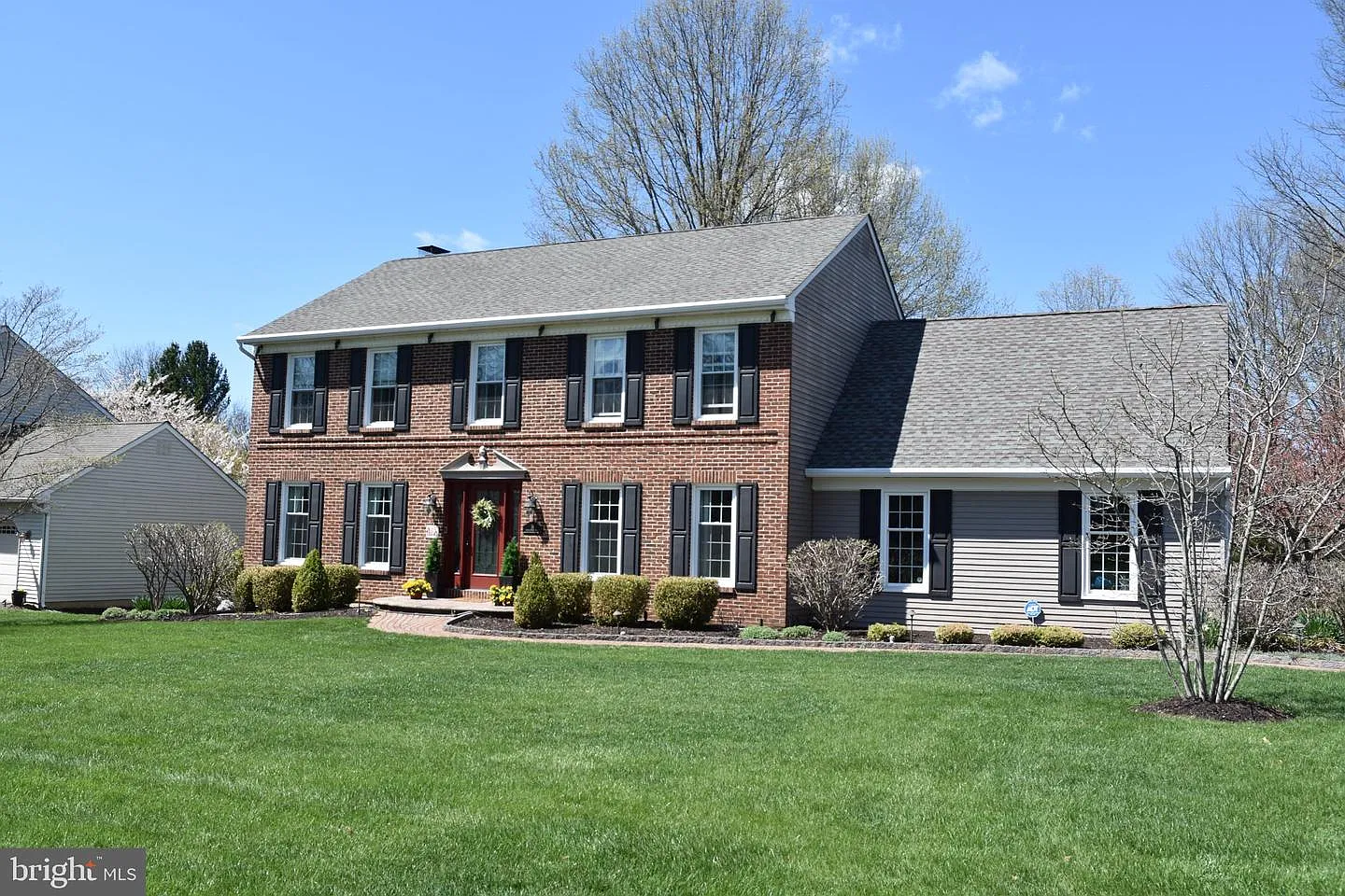 16 Revelstone Dr photo 1
