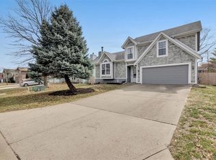 7411 W 157th Ter, Overland Park, KS 66223