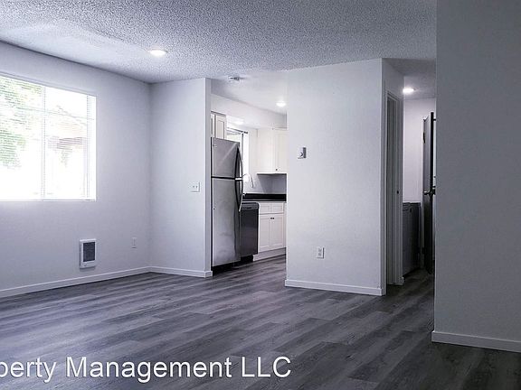 3rd image of 11338 3rd Ave NE #B