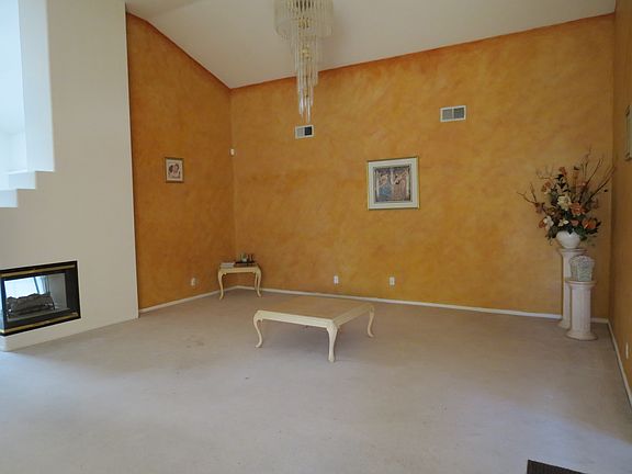 2nd image of 4623 Briggs Ave