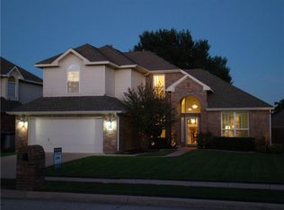 2208 Golden Arrow Dr, Flower Mound, TX 75028