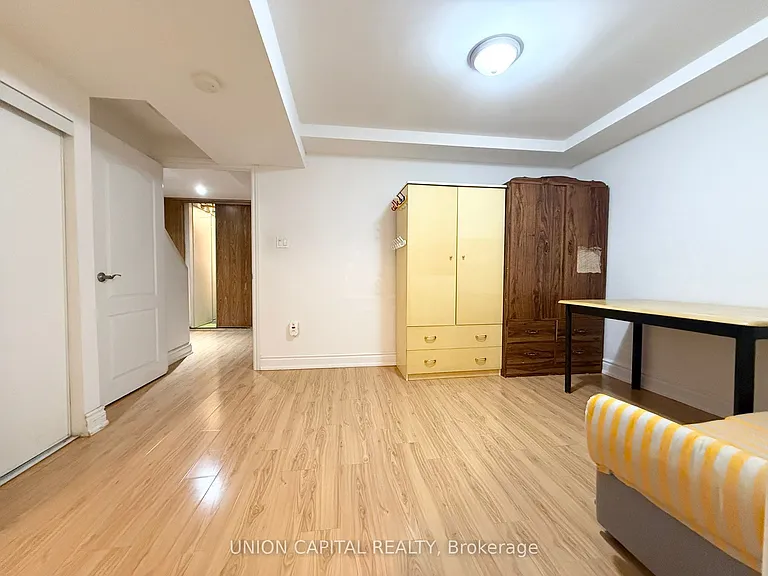 115 Dunbar Cres — Photo 20