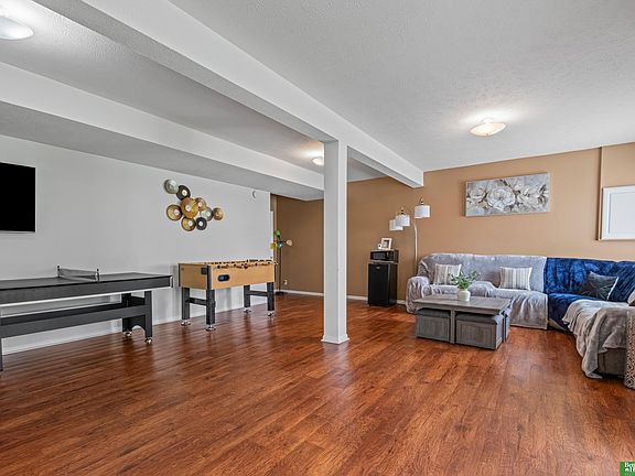 5th image of 15113 Camden Ave