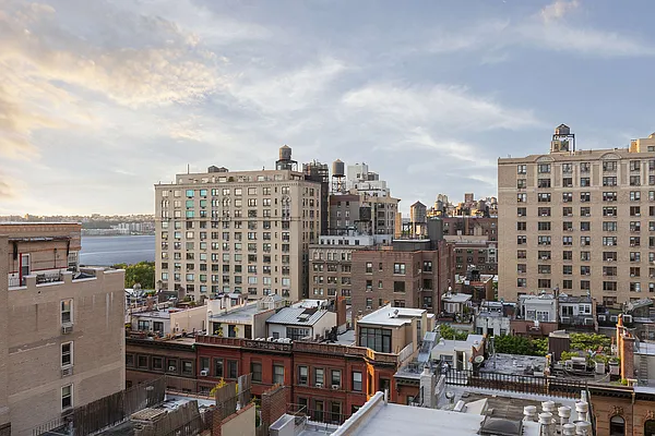 Rented by Compass | media 26