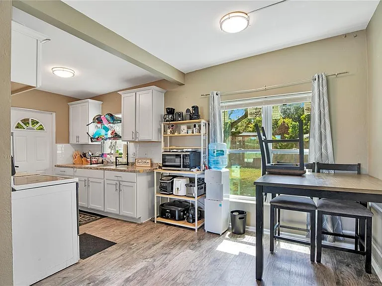 1301 Lawne Blvd — Photo 32