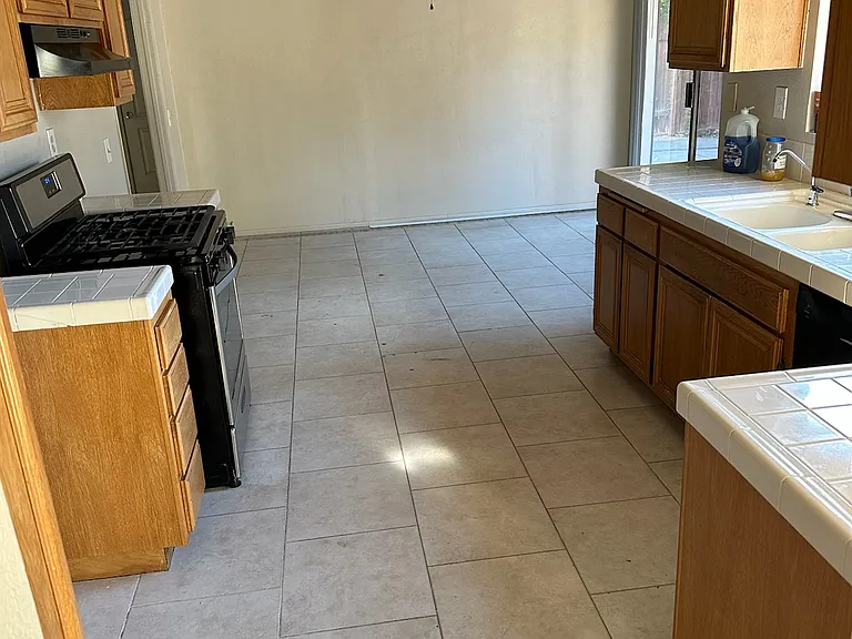 33509 Breckenridge Trl — Photo 6