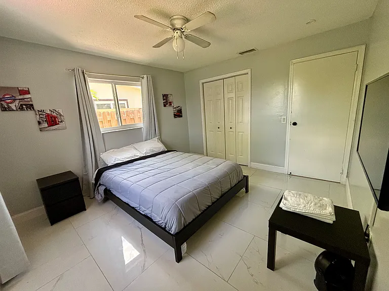 9162 NW 26th Pl — Photo 9