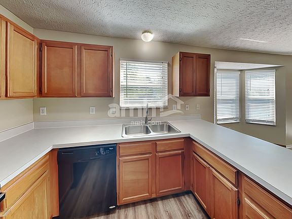 5th image of 1333 Sandrell Dr
