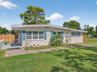 8486 Pelican Ln, Seminole, FL 33777