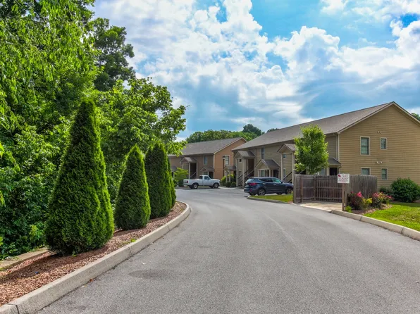 The Retreat at Indian Ridge, 2020 Indian Ridge Rd #17f4b0b9f, Johnson City, TN 37604