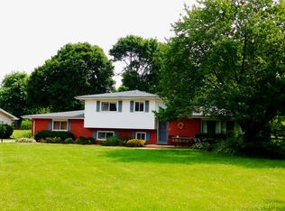 11N981 Almora Ter, Elgin, IL 60124