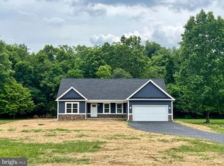 133 Phillips Ln, Bunker Hill, WV