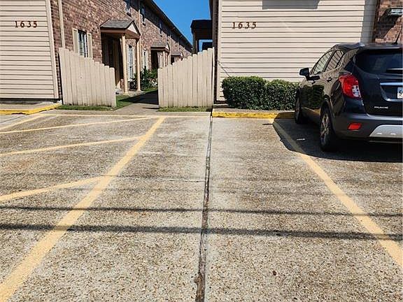 2nd image of 1635 Newport Pl APT 16