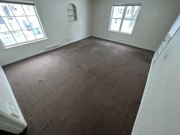 2nd image of 306 Humboldt Ave