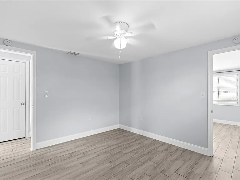 13916 Sommers Ave — Photo 25