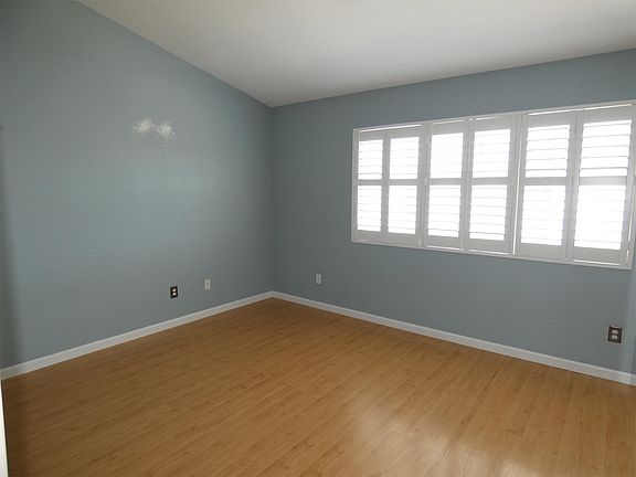 3rd image of 2203 Howard Ave