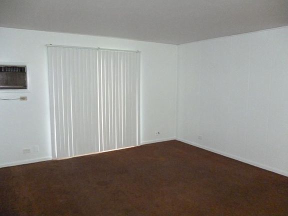 3rd image of 108 Drew Ln APT 4