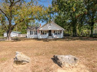 129 E Turnipseed Rd, Rock Spring, GA 30739