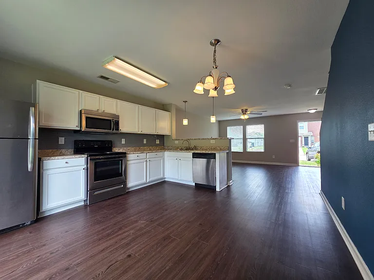 130 Belle Haven Dr — Photo 3