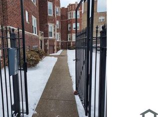 7613 S Kingston Ave #3A, Chicago, IL 60649