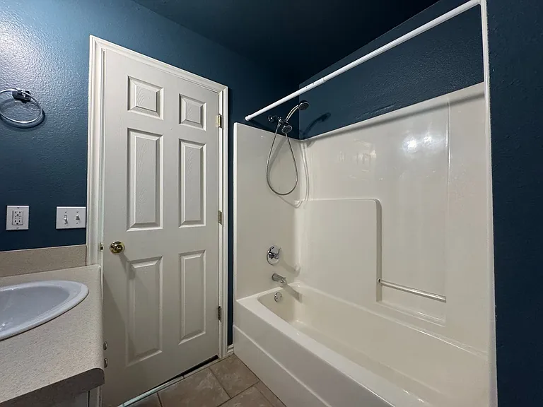 1584 N Willowbrook Dr — Photo 18