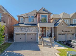 532 McGregor Farm Trl, Newmarket, ON L3X 0H7