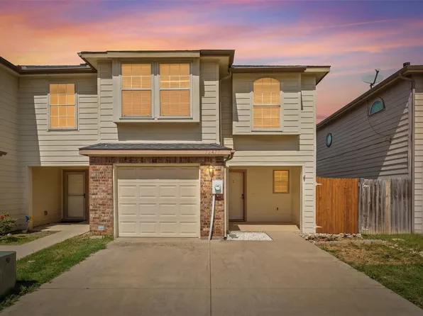 12611 Oceanside Dr, Fort Worth, TX 76115