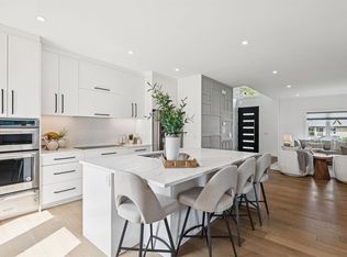 4747 N 26th Ave SW, Calgary, AB T3E0R3