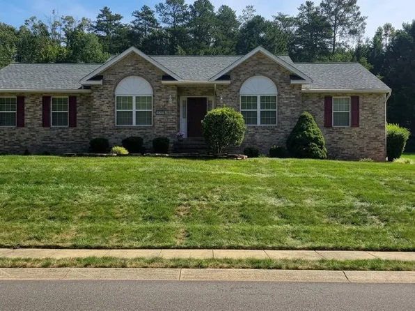 1032 Norfolk Dr, La Plata, MD 20646