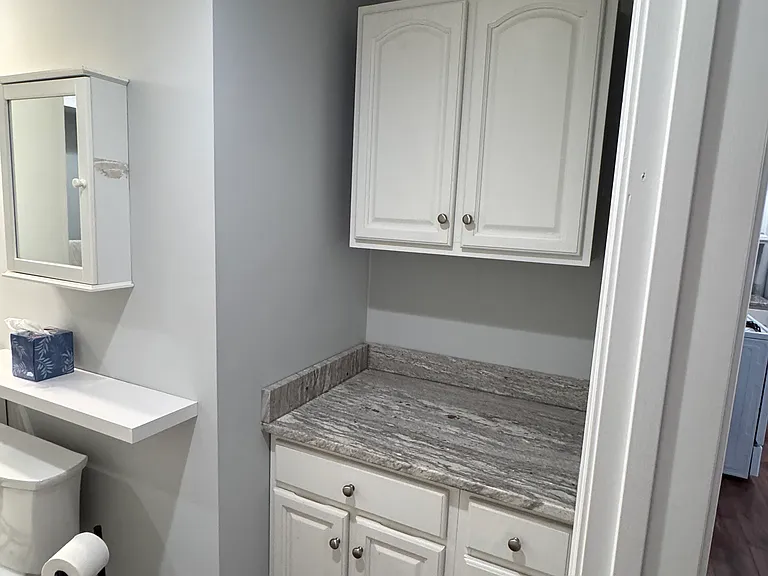 Extra storage in bath