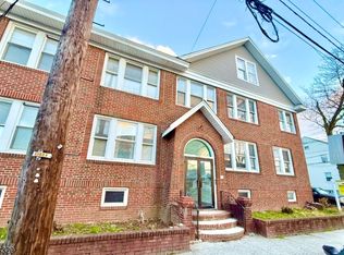 37 Field Pl #3R, Newark, NJ 07112