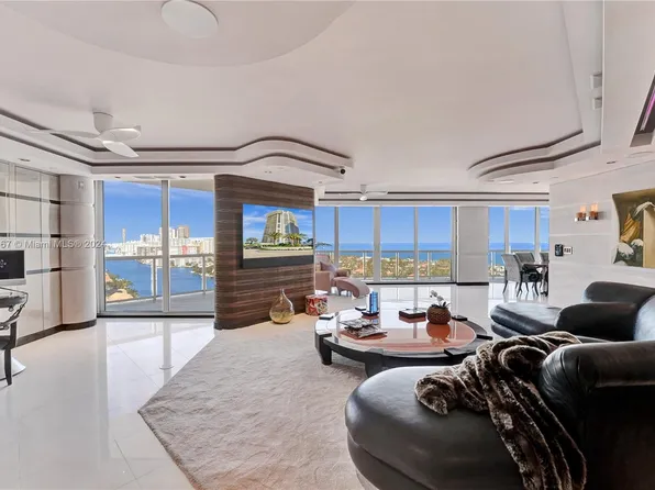 3801 NE 207th St APT 1901, Miami, FL 33180