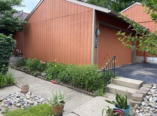 1063 Redbluff Dr, Dayton, OH 45449