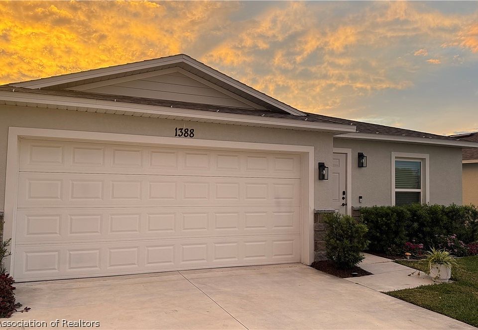 1st image of 1388 Stone Ridge Cir