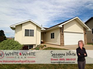 1465 Edinborough Dr, Rapid City, SD 57702