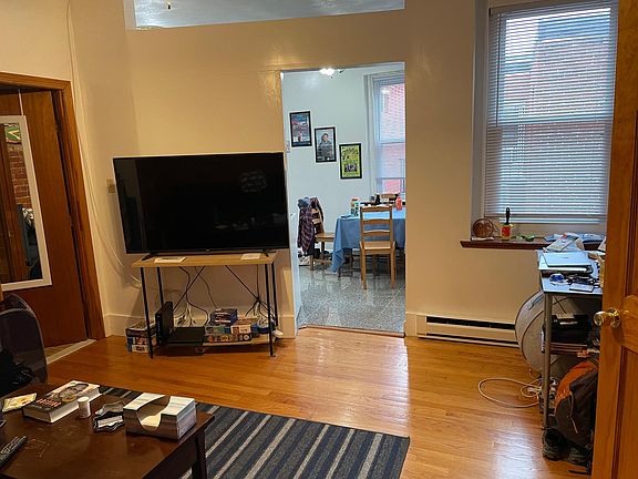 3rd image of 89 Prince St APT 4R