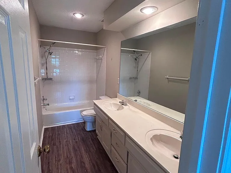 15317 Lowell Ave — Photo 21