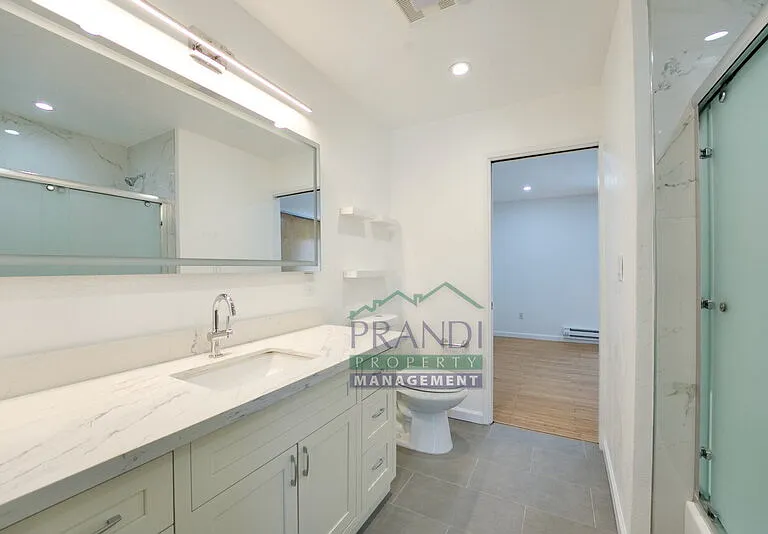 100 Marin Center Dr #64 — Photo 11
