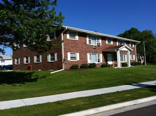 151 Maple Ave S APT 1, Slinger, WI 53086