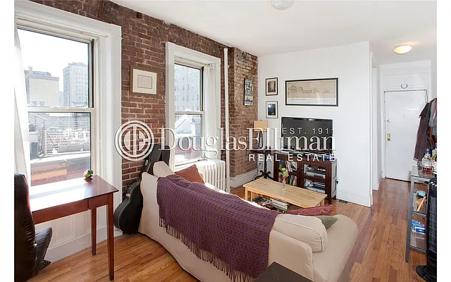 Rented by Douglas Elliman | media 40