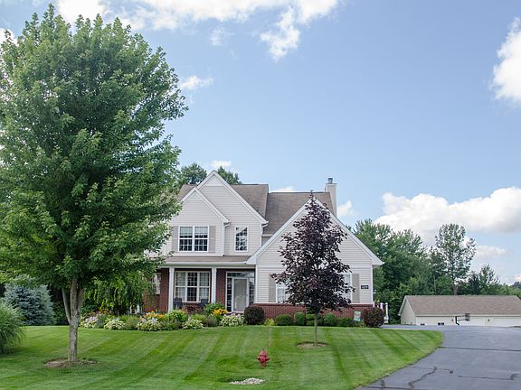 2nd image of 11279 Huckleberry Ln