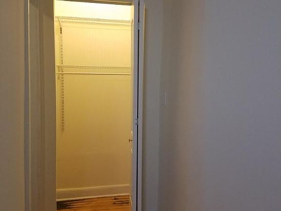 5th image of 2607 N Spaulding Ave APT 1E