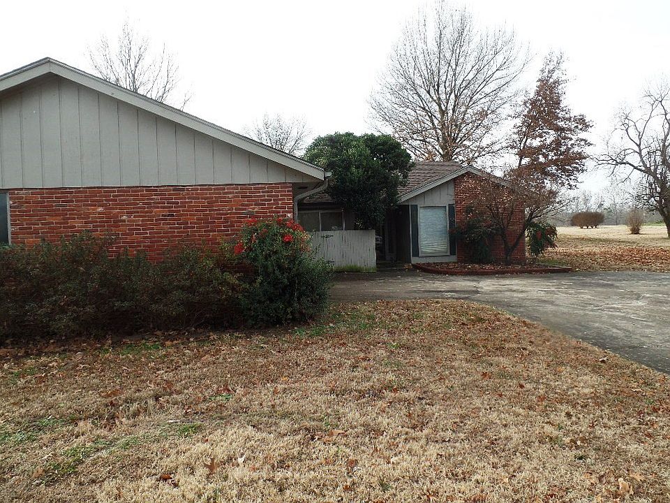1st image of 21677 Troon Ln
