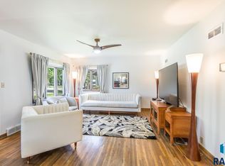 516 S Broadway St, Ellsworth, MN 56129