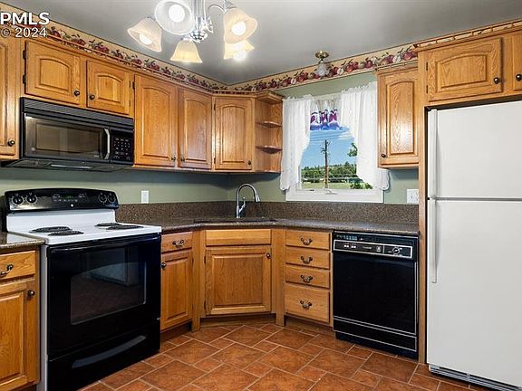 4th image of 1868 Northview Dr