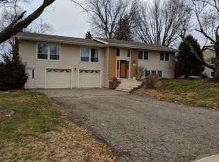 740 3rd Ave NW, Plainview, MN 55964